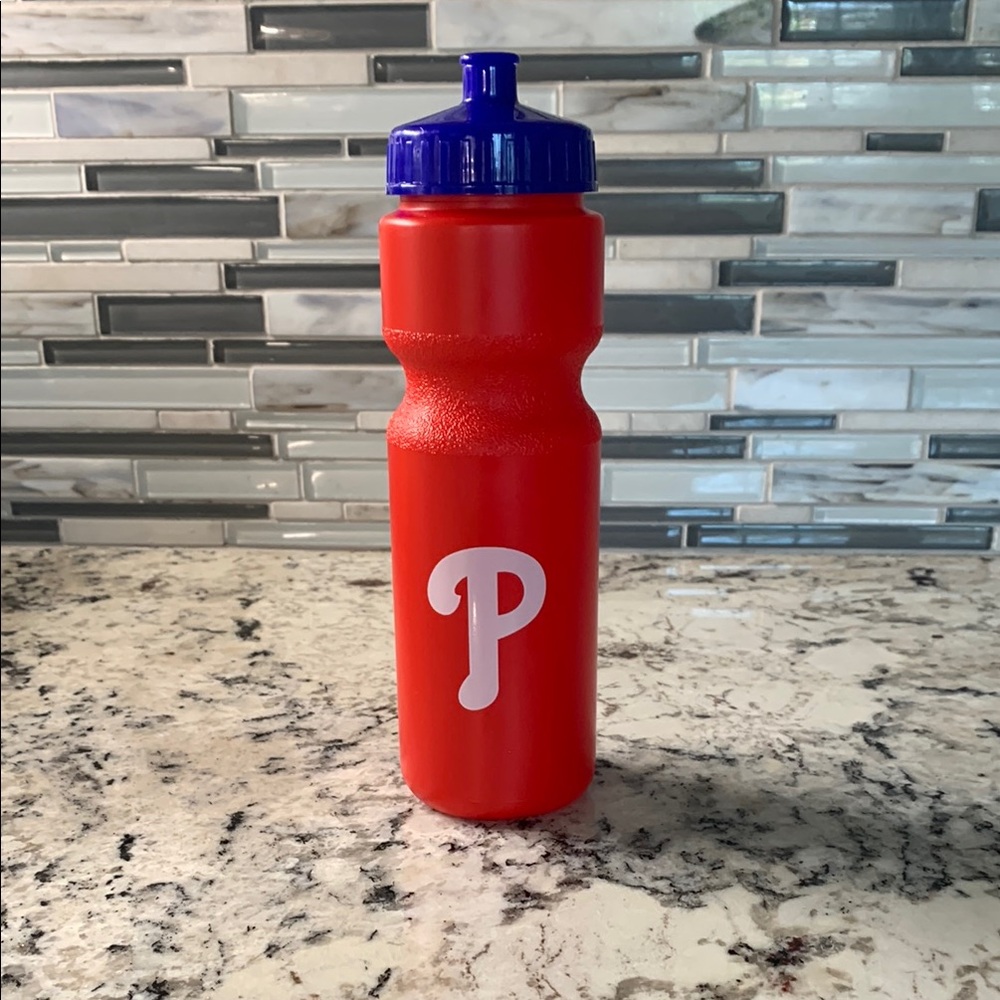 Red Philadelphia Phillies water 💦 bottle. New 2018 PP/Chevrolet promo. BPA Free